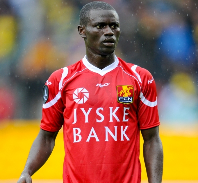Enoch "Kofi" Adu is zich in de basiself van Club Brugge aan het spelen.